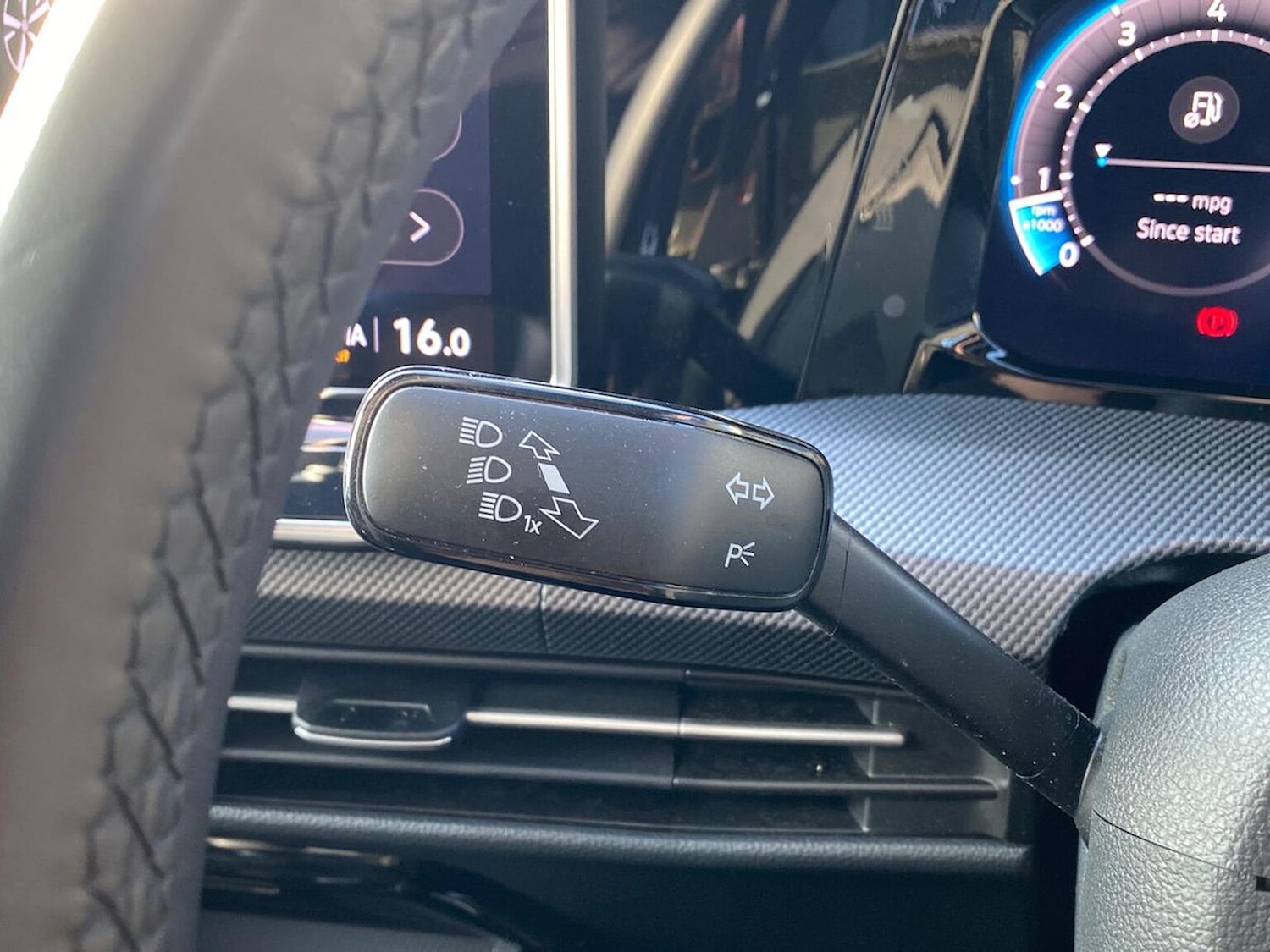 Used Volkswagen Golf 2025 for sale - 78176525: Photo 28