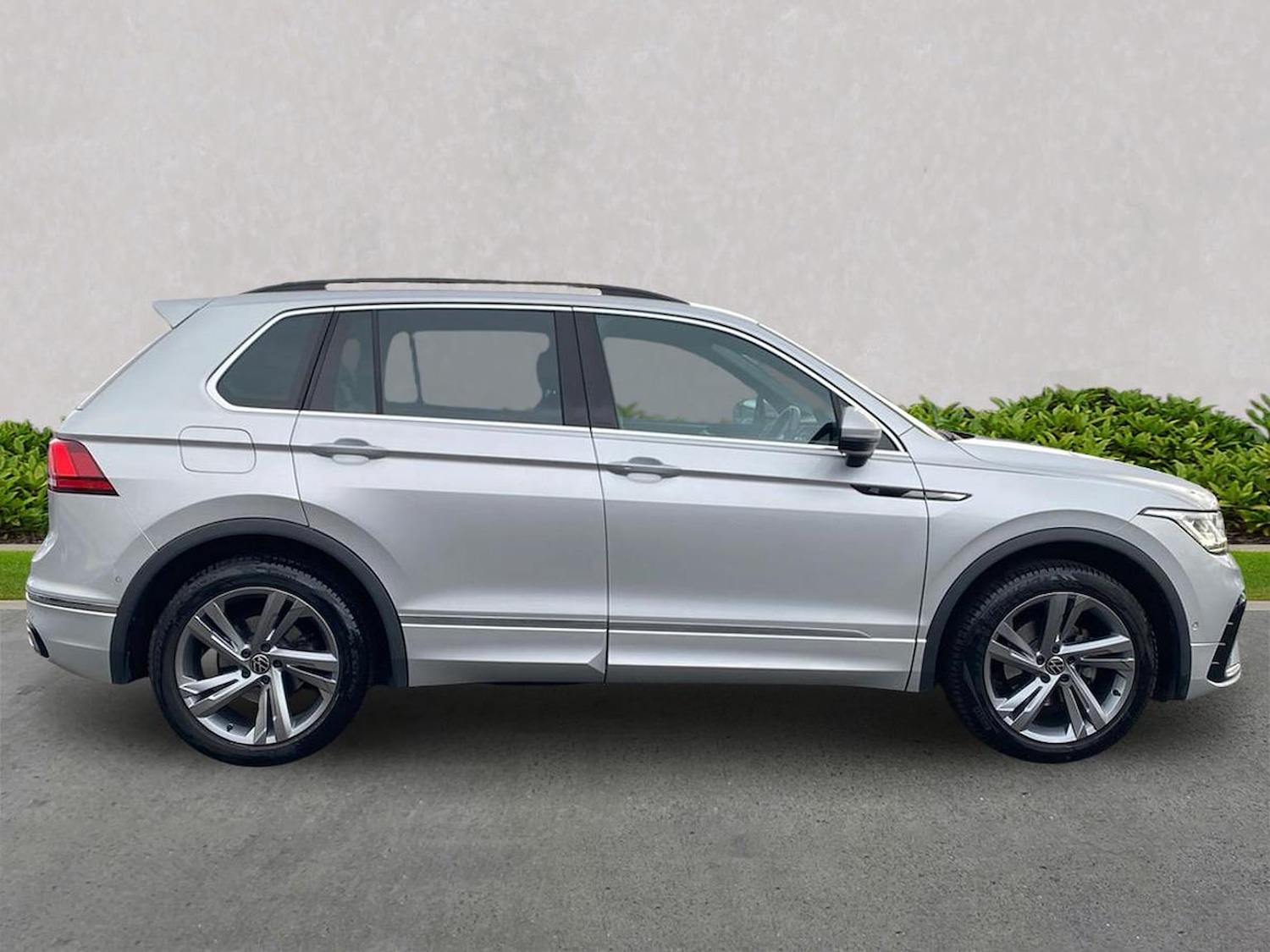 Used Volkswagen Tiguan 2024 for sale - 78194887: Photo 3