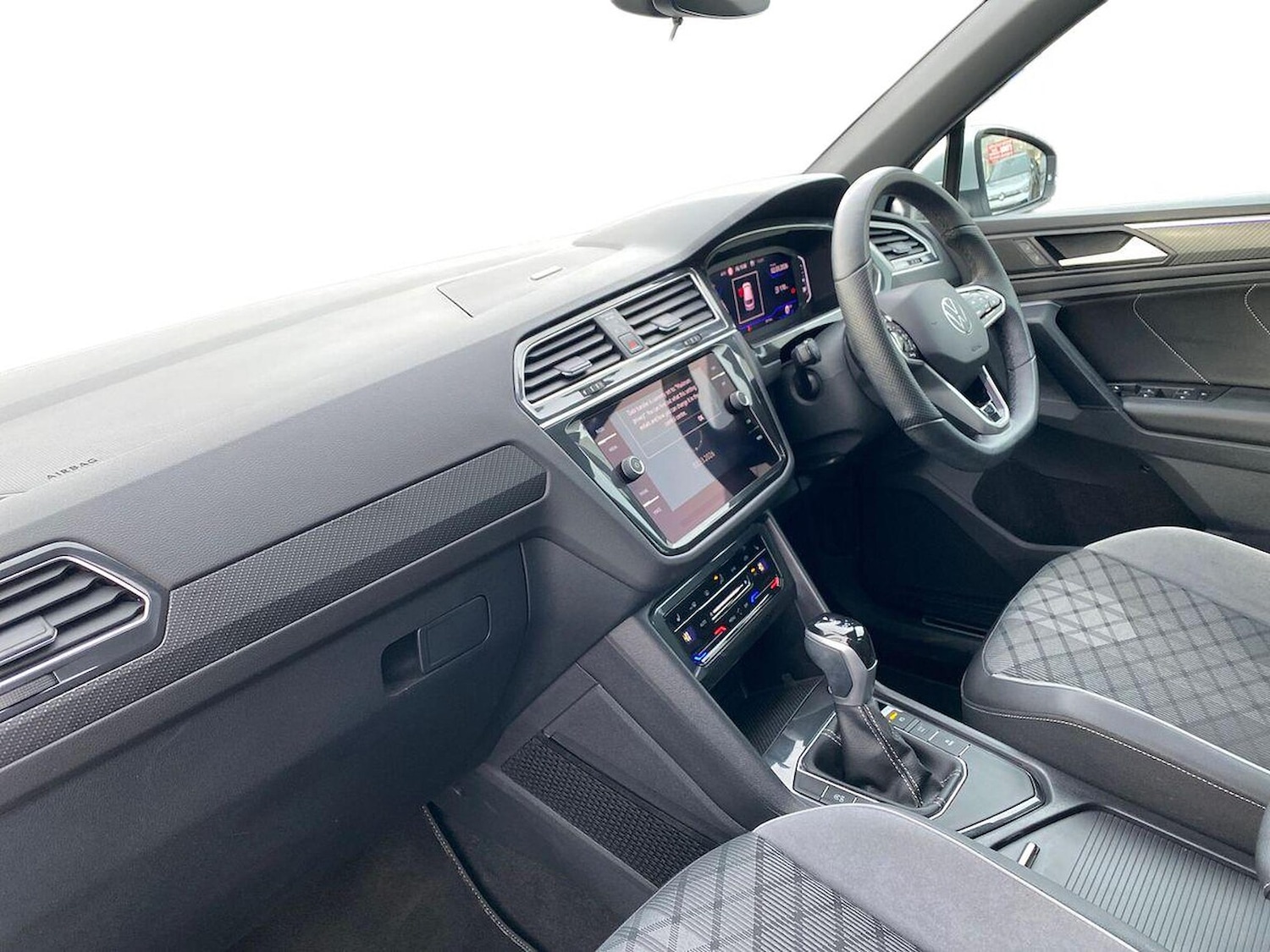 Used Volkswagen Tiguan 2024 for sale - 78194887: Photo 7