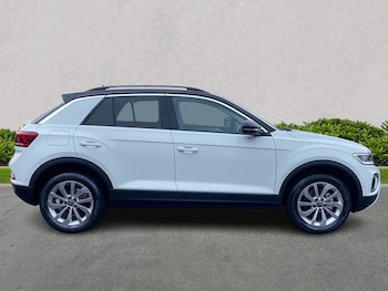 Used Volkswagen T-Roc 2025 for sale - 76157301: Photo 3