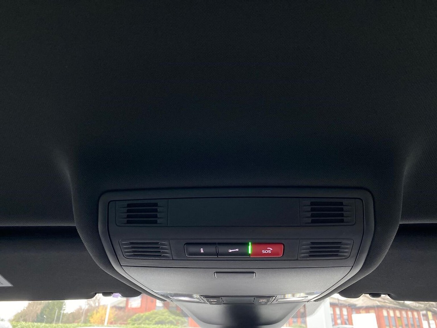 Used Volkswagen Tiguan 2023 for sale - 76885045: Photo 14