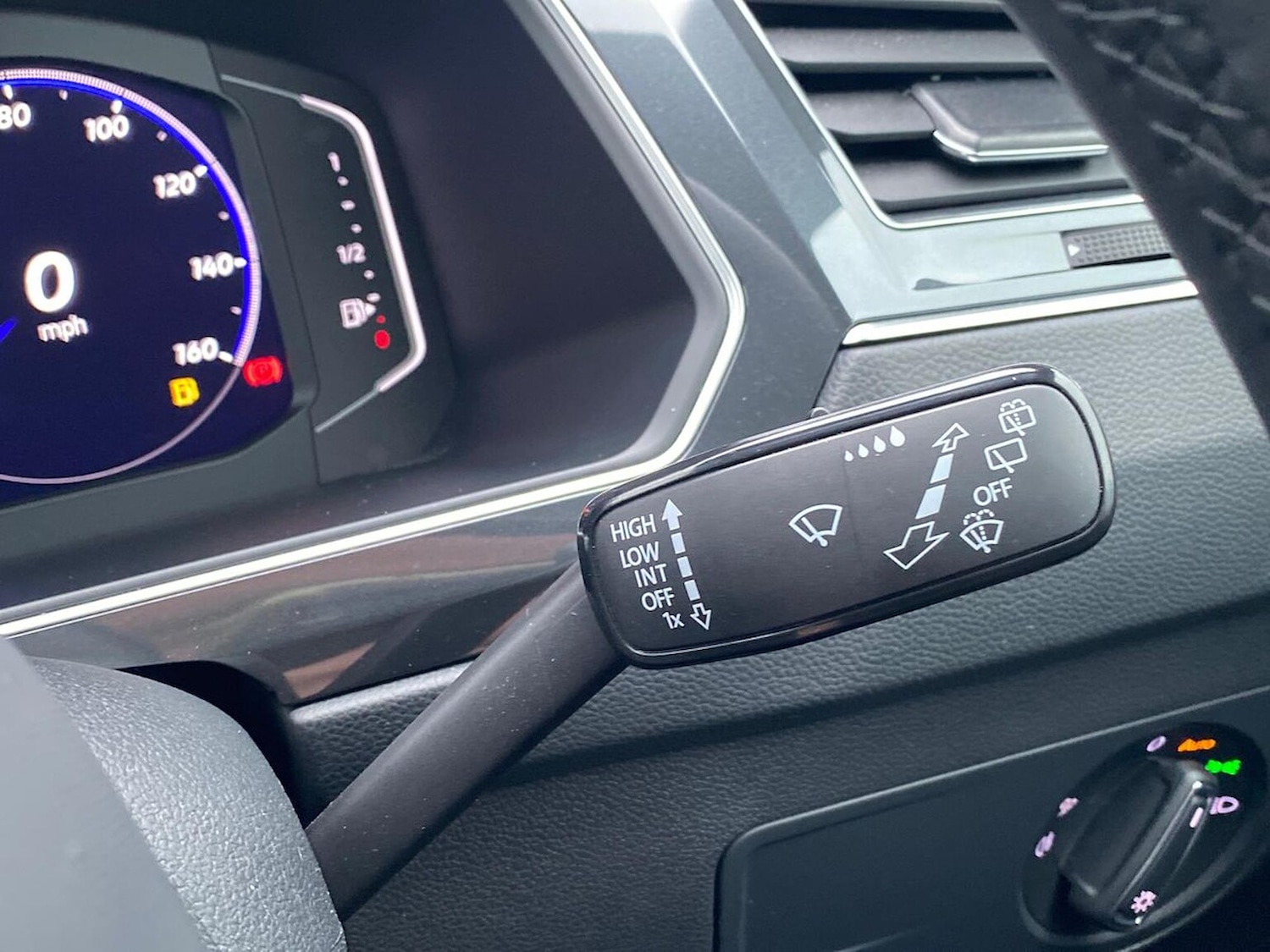 Used Volkswagen Tiguan 2023 for sale - 76885045: Photo 27