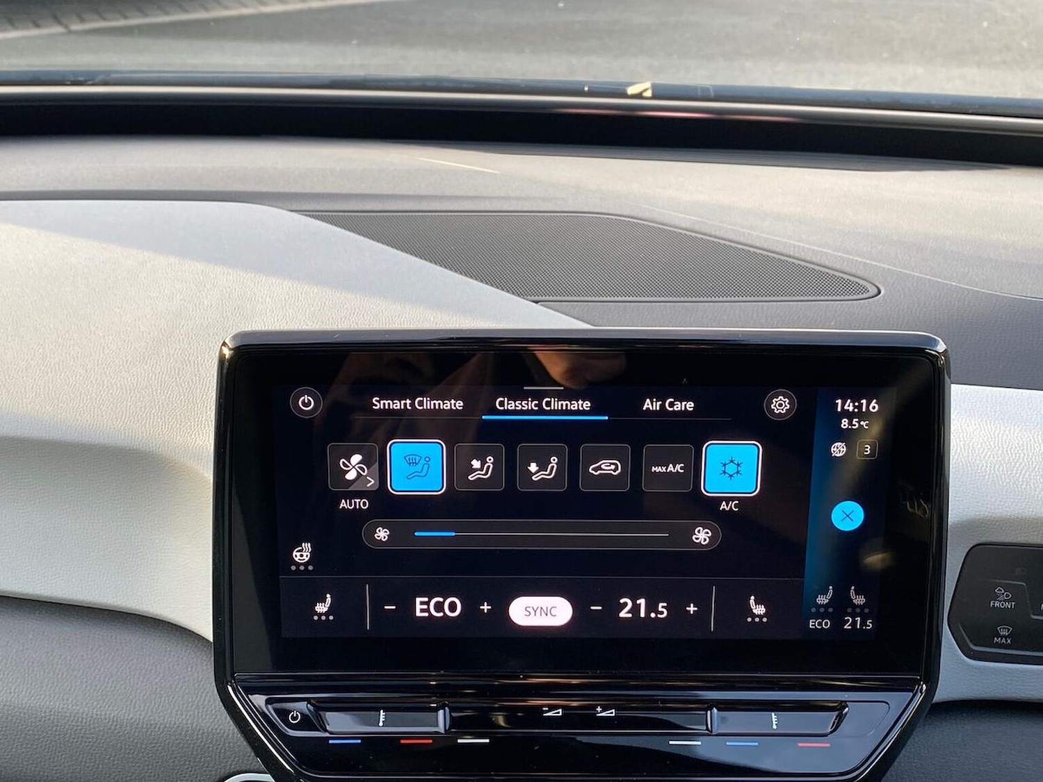 Used Volkswagen ID.3 2023 for sale - 76951214: Photo 12