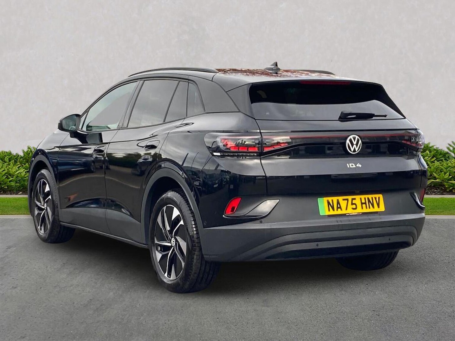 Used Volkswagen ID.4 2025 for sale - 77487391: Photo 2