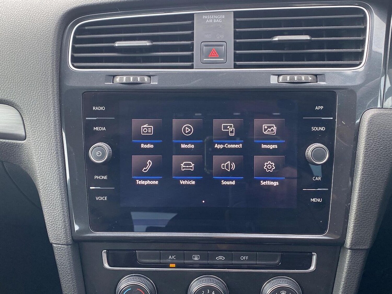 Used Volkswagen Golf 2018 for sale - 78195201: Photo 11