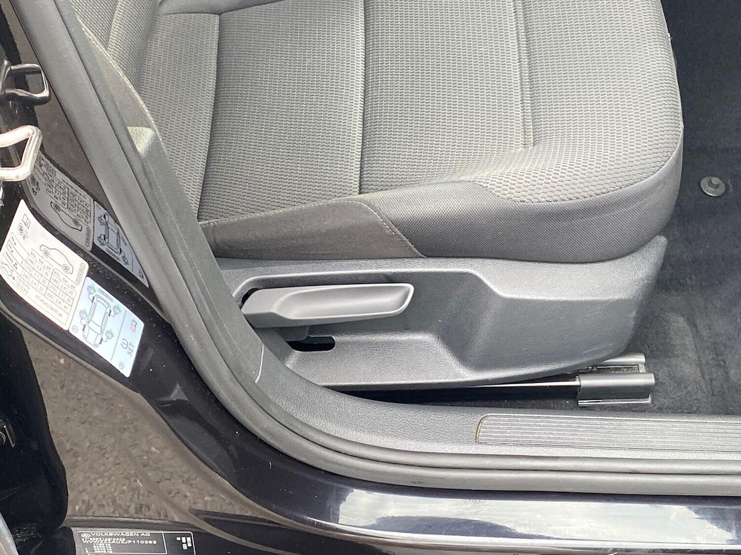 Used Volkswagen Golf 2018 for sale - 78195201: Photo 28