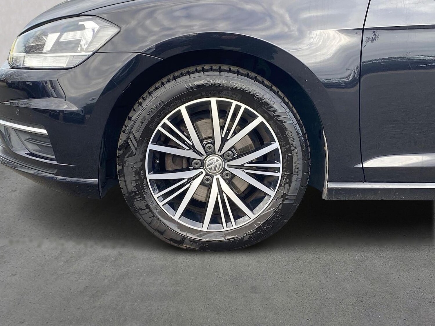 Used Volkswagen Golf 2018 for sale - 78195201: Photo 6