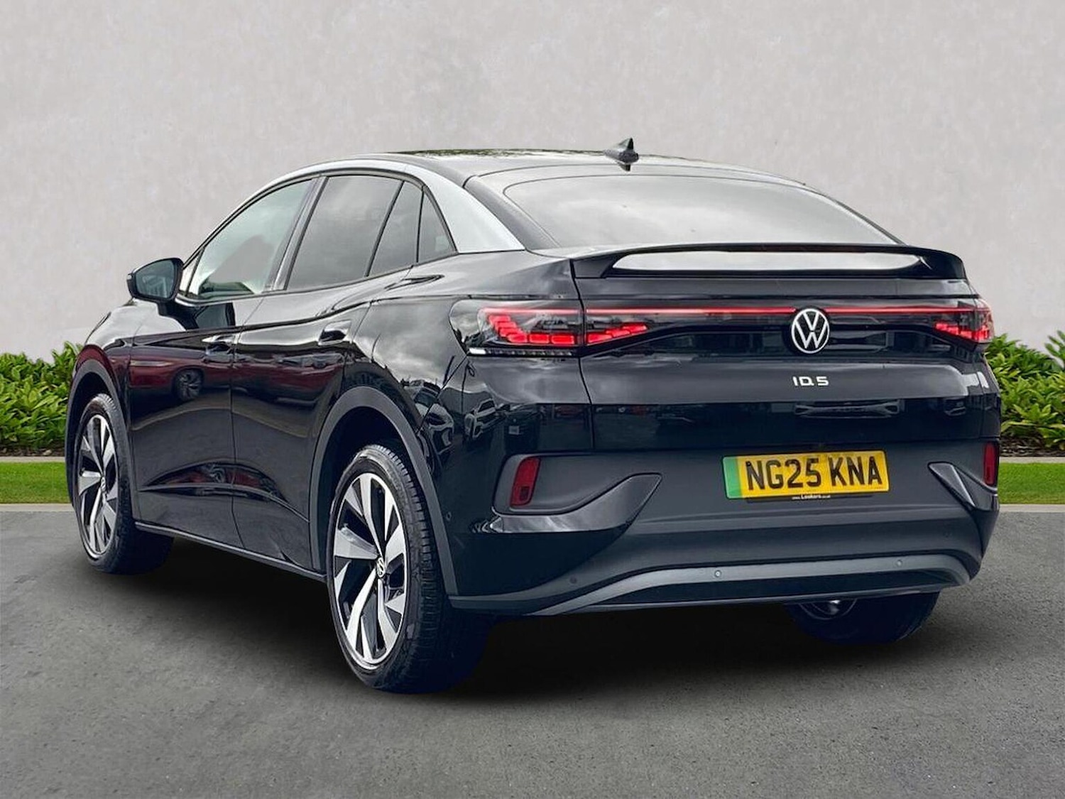 Used Volkswagen ID.5 2025 for sale - 76157298: Photo 2