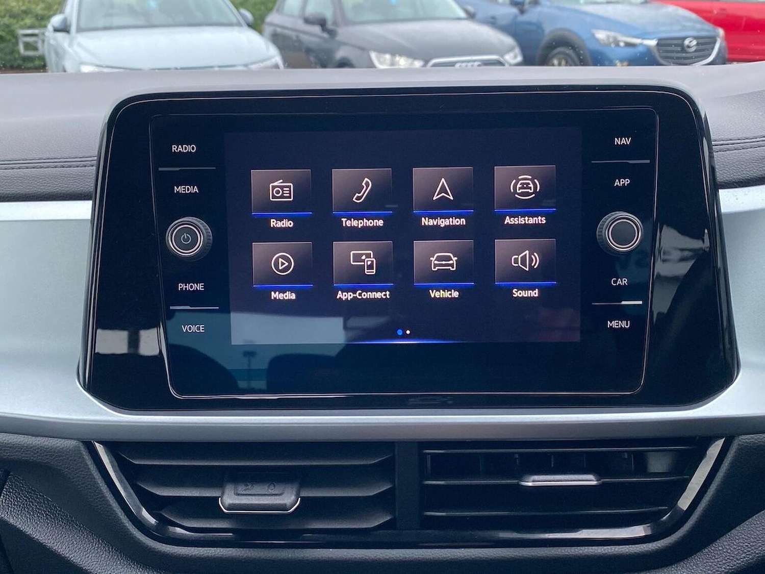 Used Volkswagen T-Roc 2022 for sale - 76785242: Photo 11