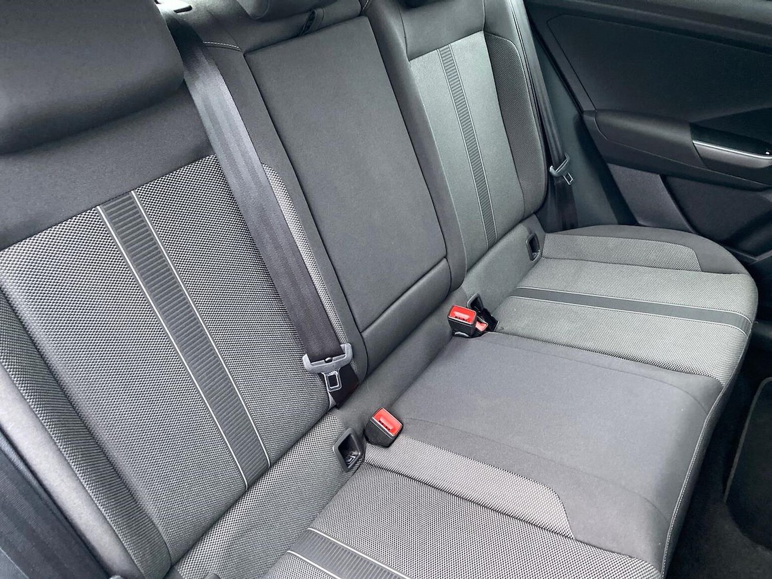 Used Volkswagen T-Roc 2022 for sale - 76785242: Photo 16