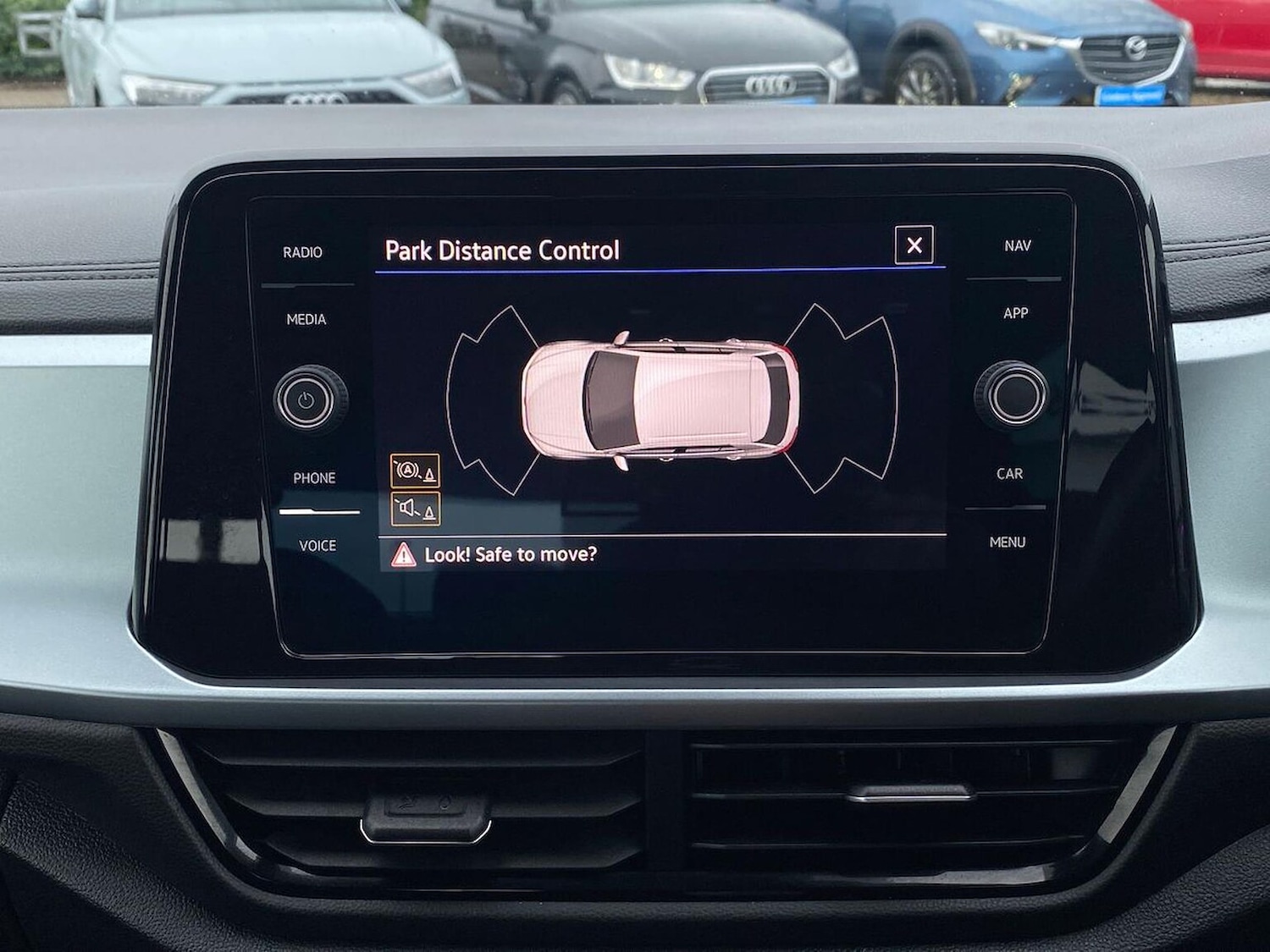 Used Volkswagen T-Roc 2022 for sale - 76785242: Photo 23