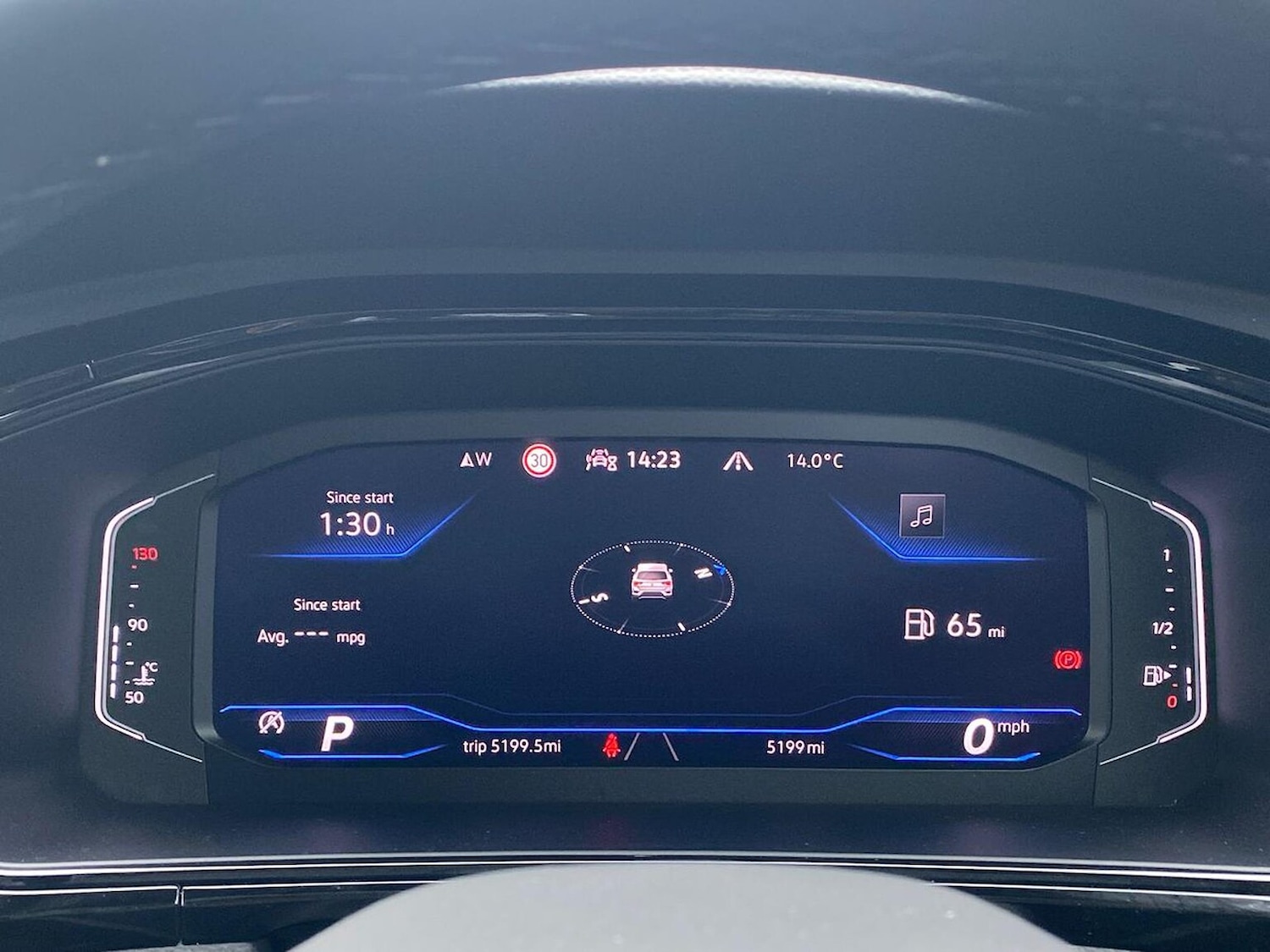 Used Volkswagen T-Roc 2024 for sale - 76504996: Photo 10