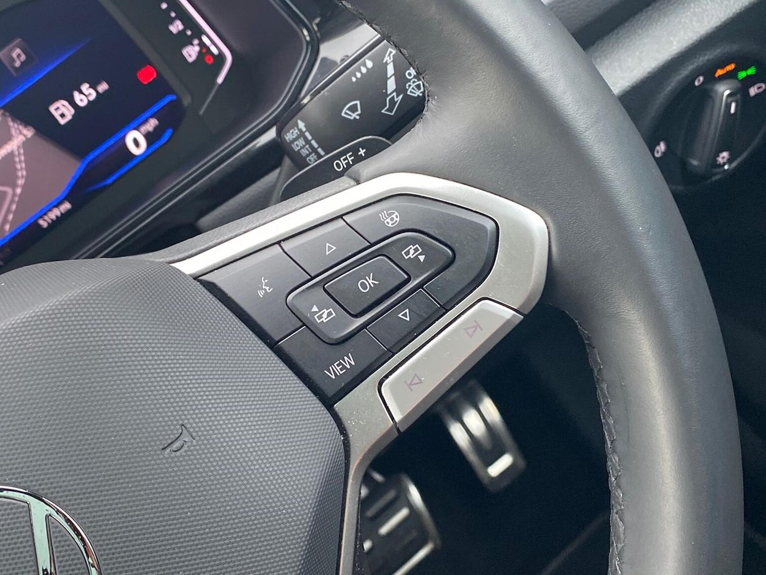 Used Volkswagen T-Roc 2024 for sale - 76504996: Photo 25