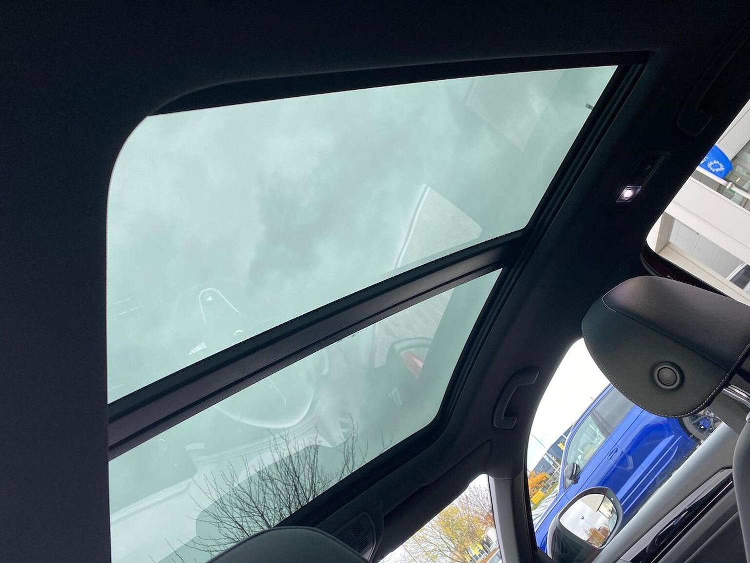 Used Volkswagen T-Roc 2024 for sale - 76504996: Photo 31