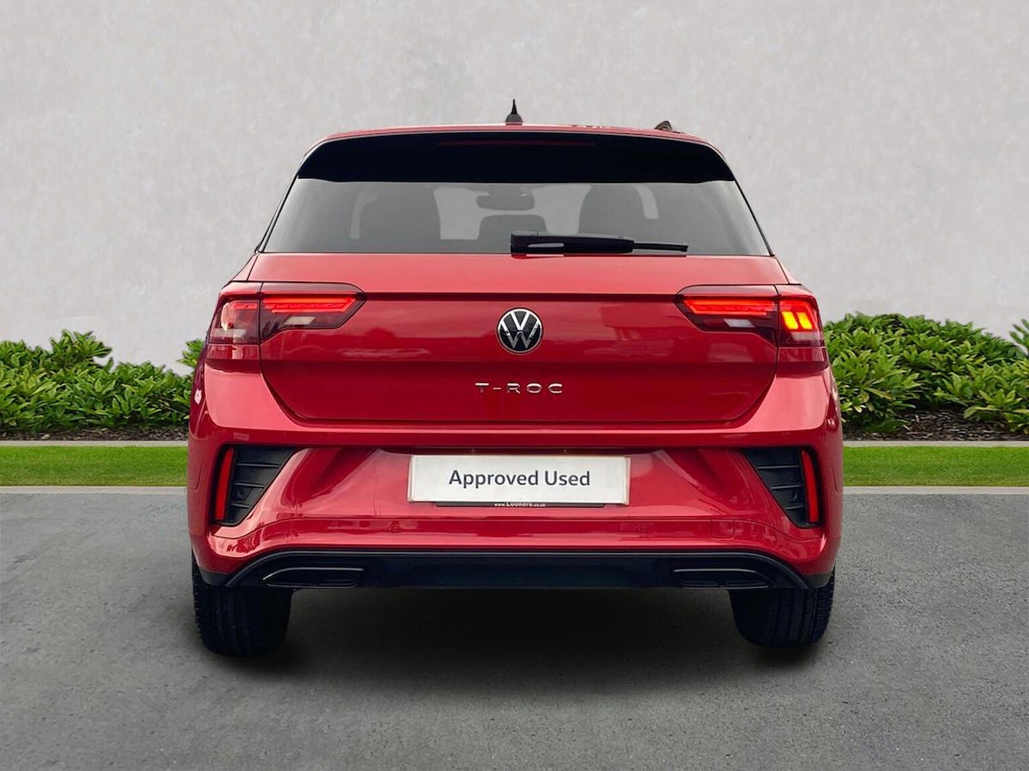 Used Volkswagen T-Roc 2024 for sale - 76504996: Photo 4