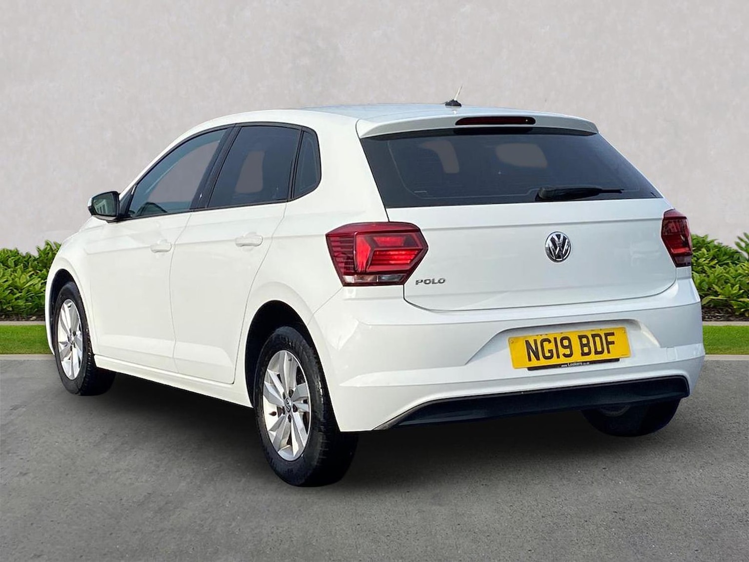 Used Volkswagen Polo 2019 for sale - 76628218: Photo 2