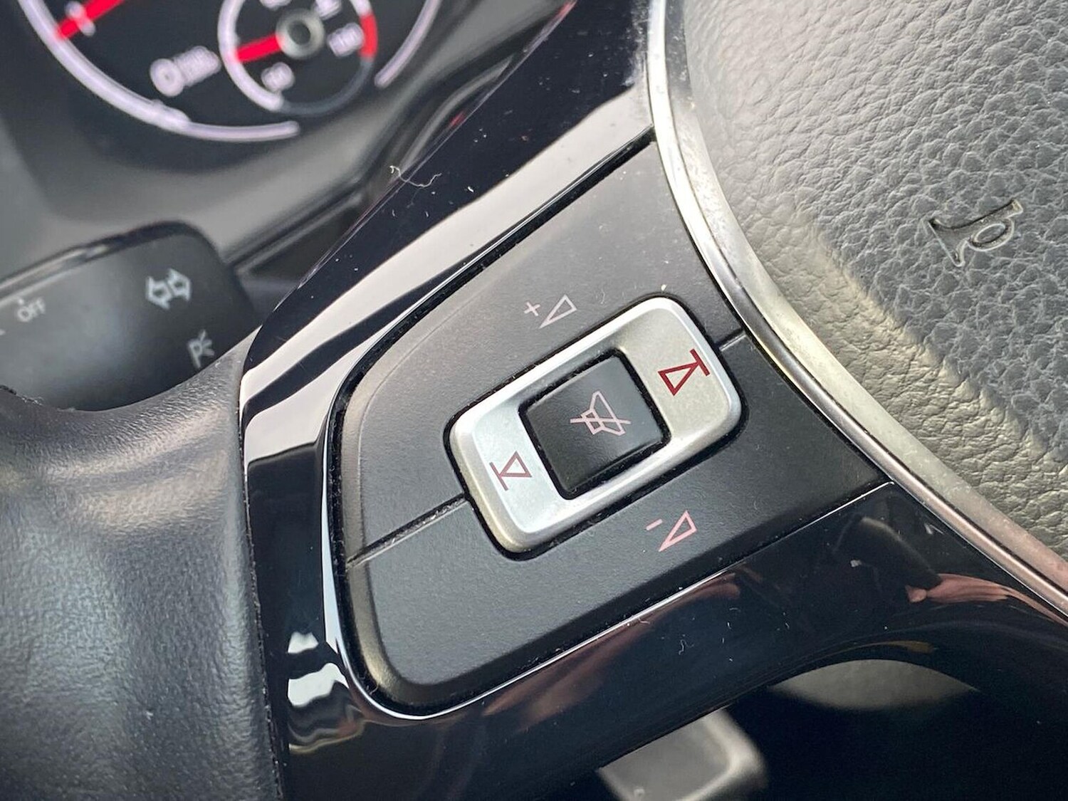 Used Volkswagen Polo 2019 for sale - 76628218: Photo 24