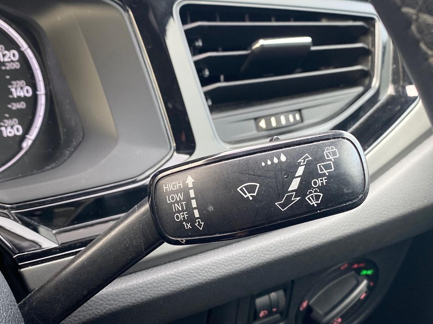 Used Volkswagen Polo 2019 for sale - 76628218: Photo 25