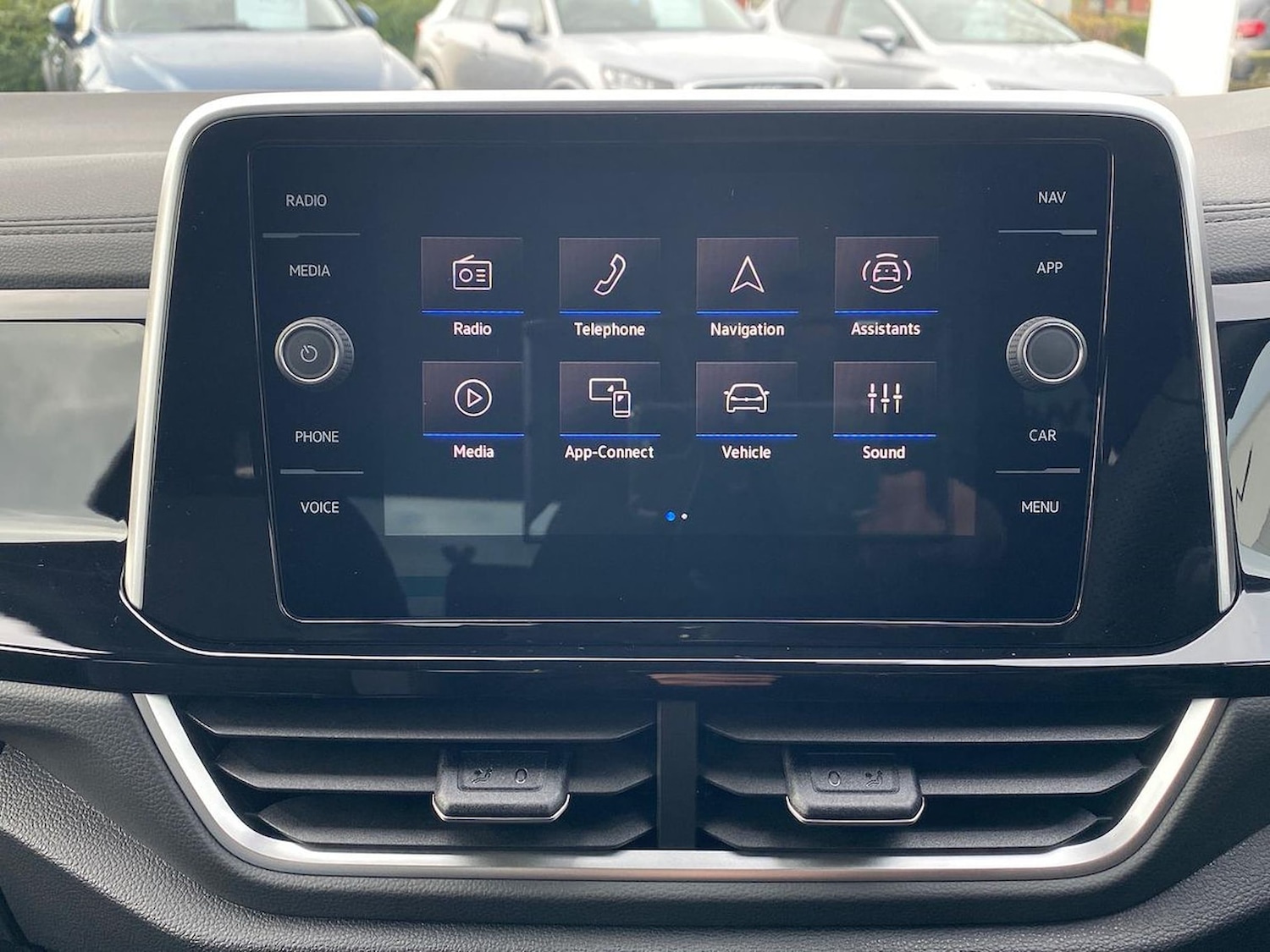 Used Volkswagen T-Roc 2025 for sale - 76492373: Photo 11