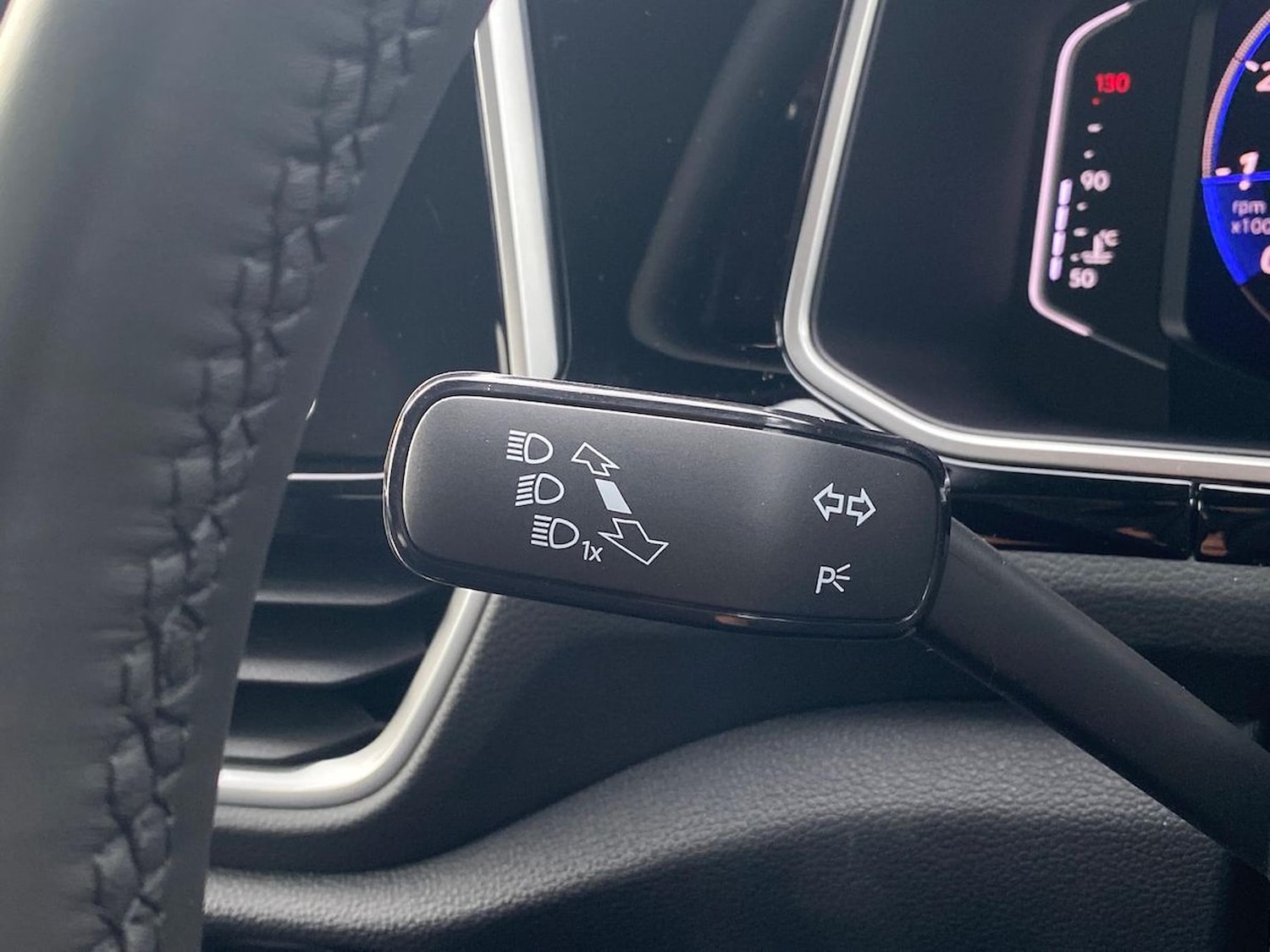 Used Volkswagen T-Roc 2025 for sale - 76492373: Photo 28