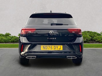 Used Volkswagen T-Roc 2025 for sale - 76492373: Photo