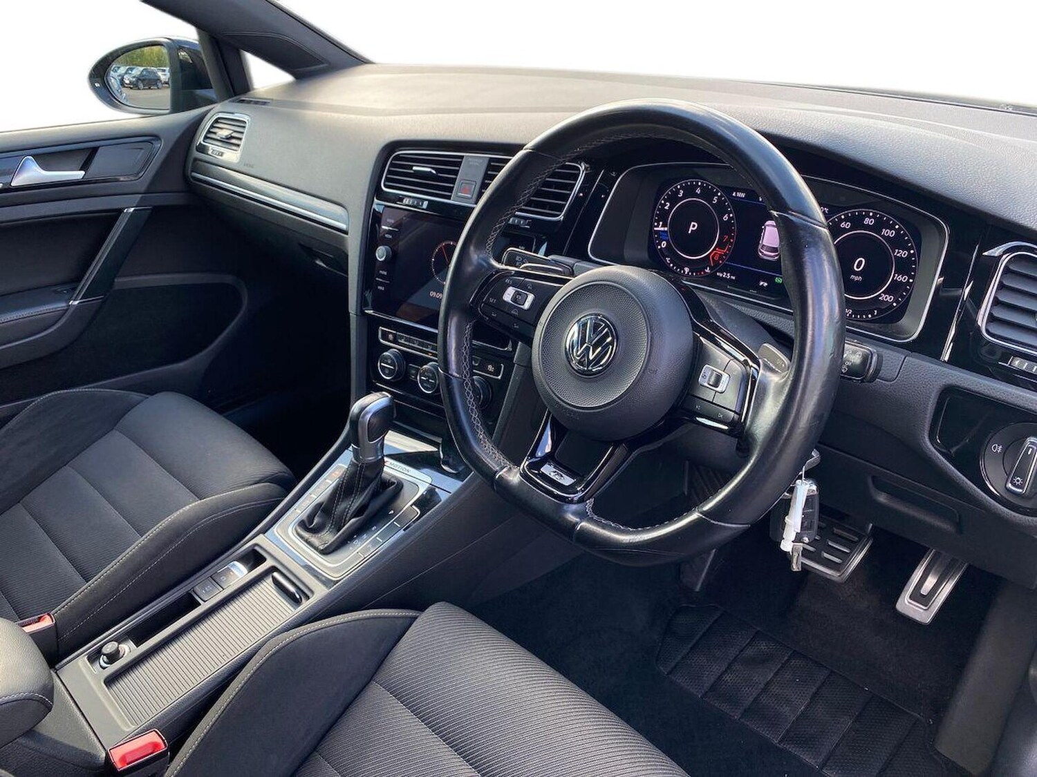 Used Volkswagen Golf 2018 for sale - 76017890: Photo 15