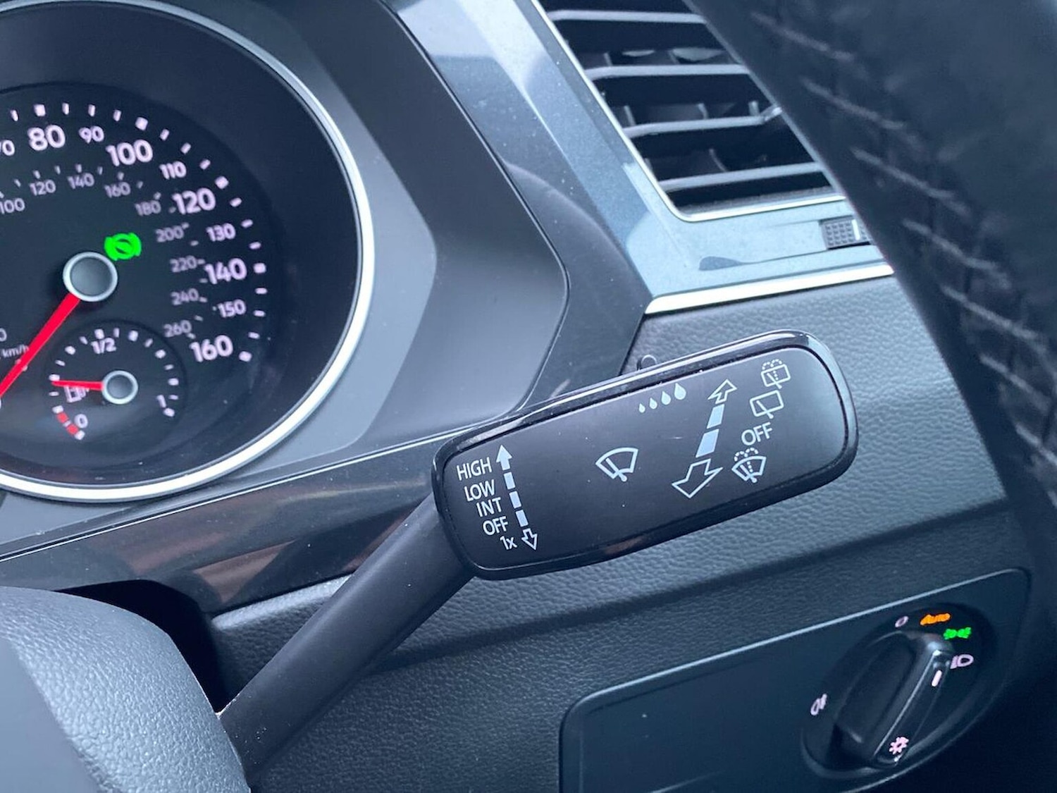 Used Volkswagen Tiguan 2021 for sale - 77872093: Photo 27