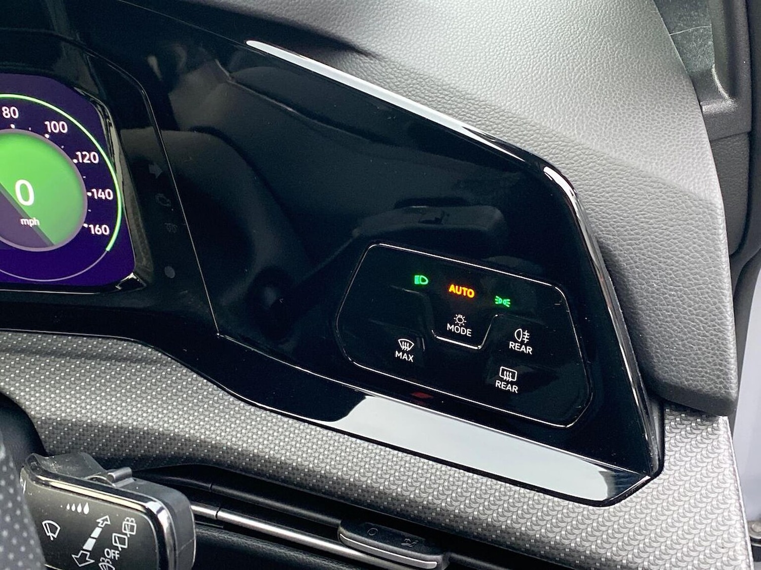 Used Volkswagen Golf 2024 for sale - 77065768: Photo 22