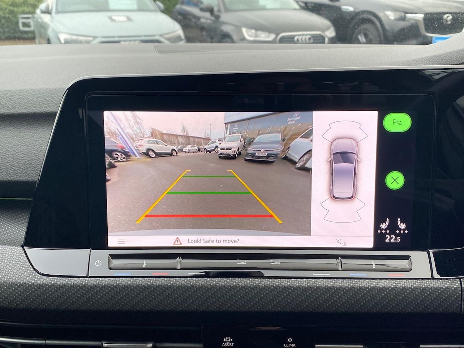 Used Volkswagen Golf 2024 for sale - 77065768: Photo 23