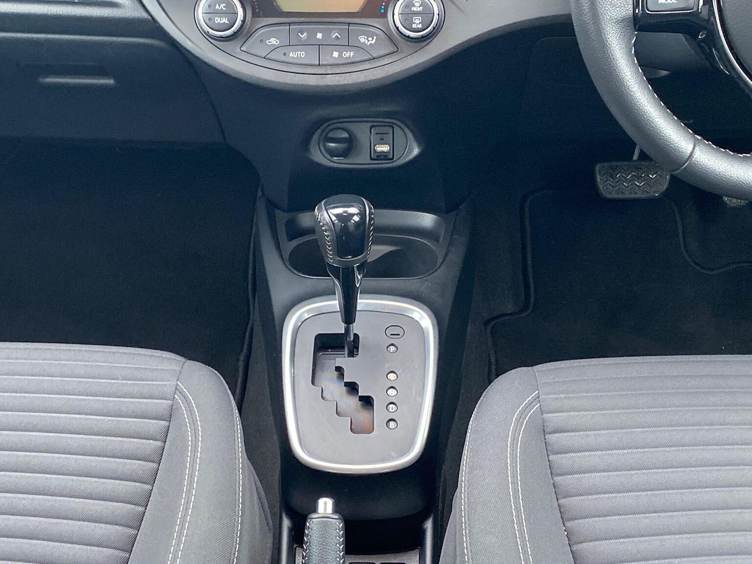 Used Toyota Yaris 2019 for sale - 76541803: Photo 13