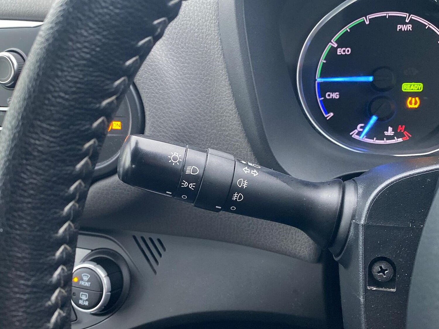 Used Toyota Yaris 2019 for sale - 76541803: Photo 28