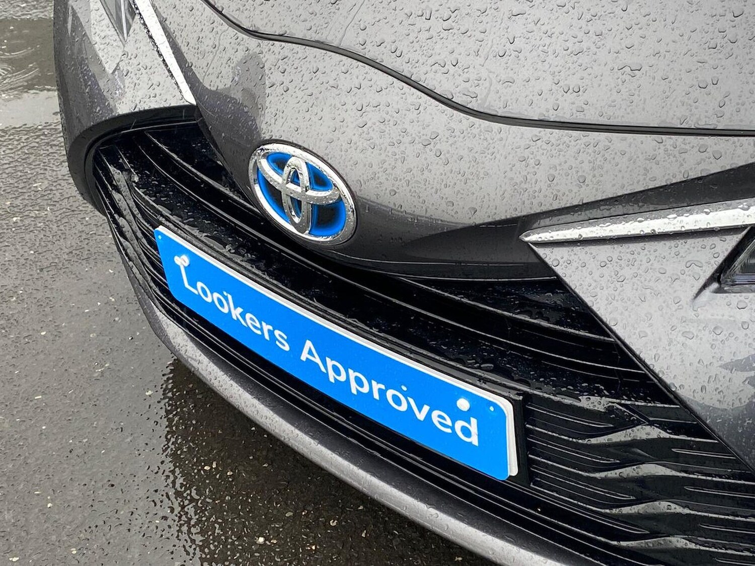 Used Toyota Yaris 2019 for sale - 76541803: Photo 32