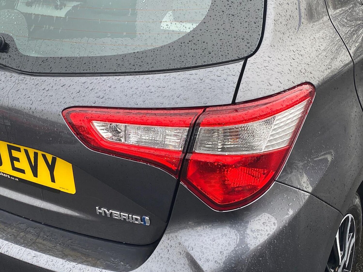 Used Toyota Yaris 2019 for sale - 76541803: Photo 35