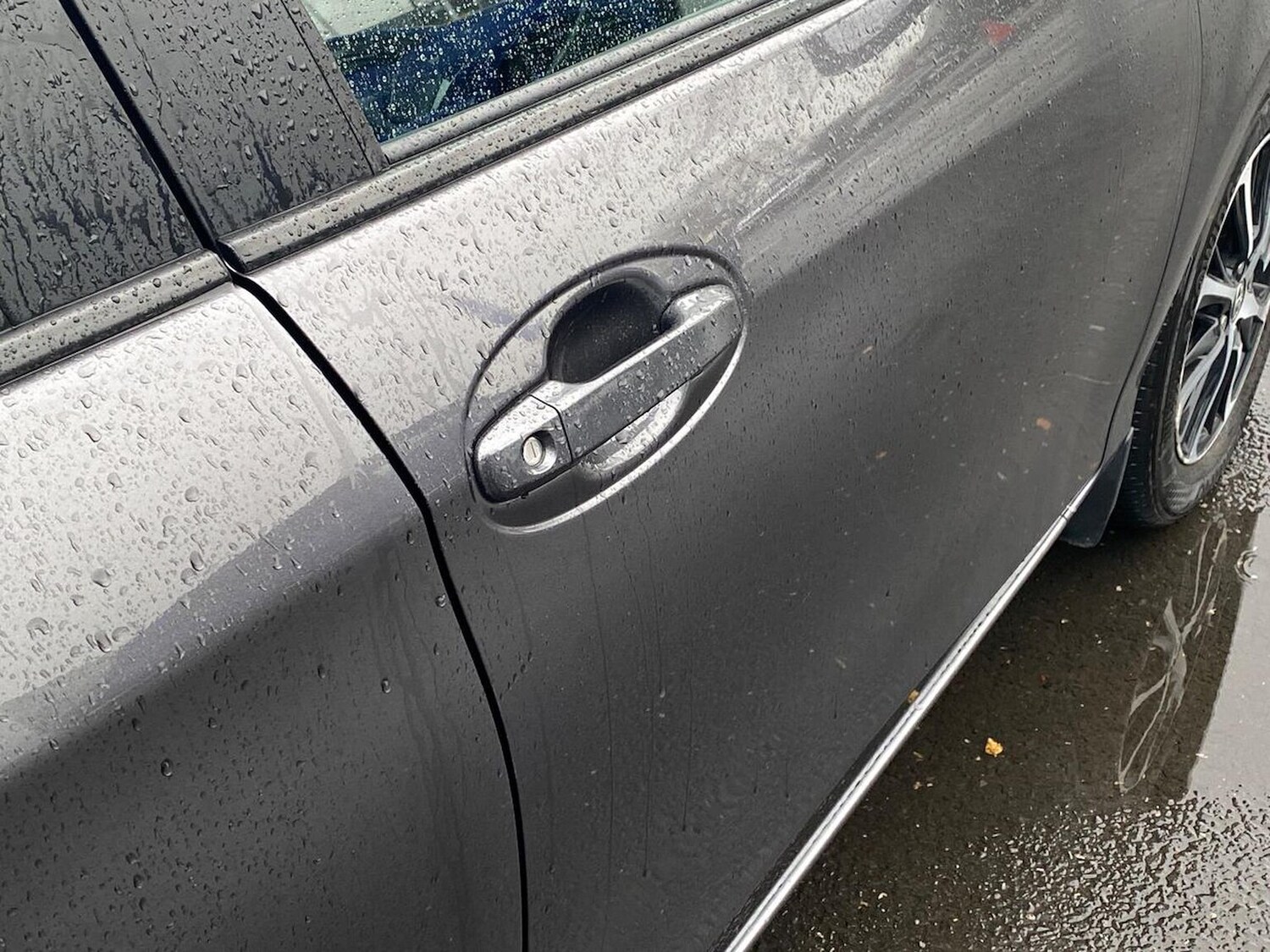 Used Toyota Yaris 2019 for sale - 76541803: Photo 36