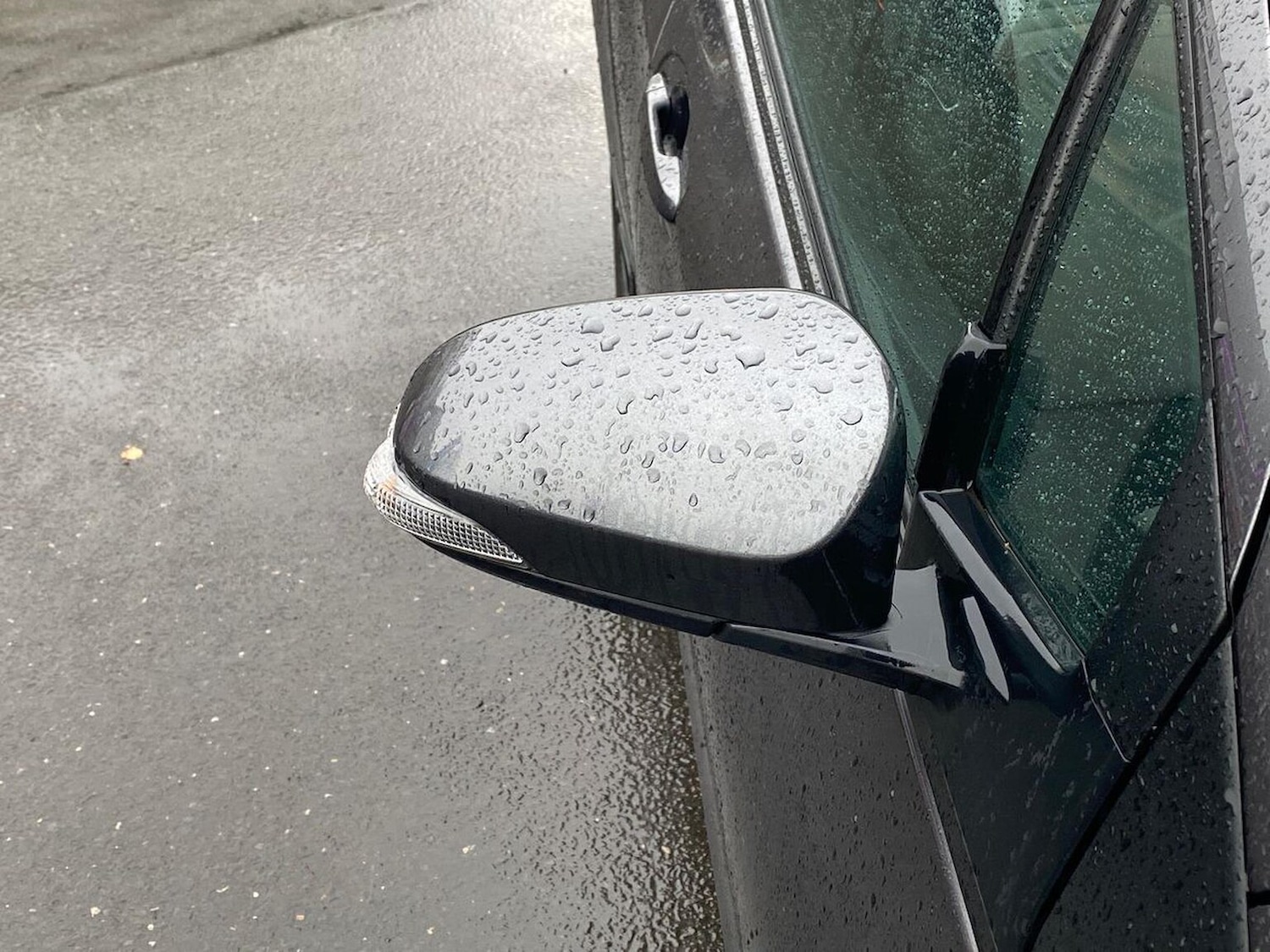 Used Toyota Yaris 2019 for sale - 76541803: Photo 37