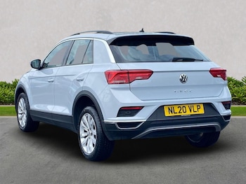 Used Volkswagen T-Roc 2020 for sale - 75550401: Photo