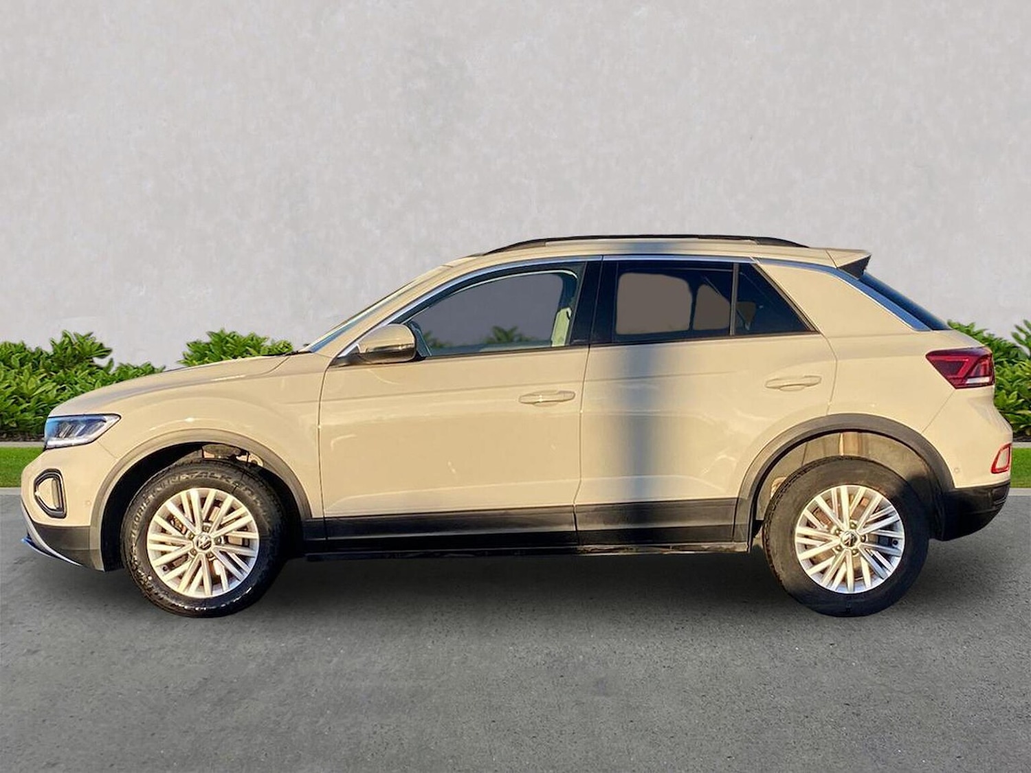 Used Volkswagen T-Roc 2024 for sale - 76785230: Photo 19