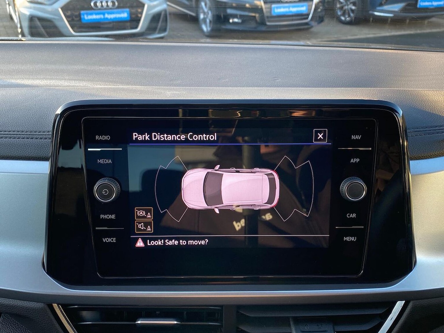 Used Volkswagen T-Roc 2024 for sale - 76785230: Photo 23