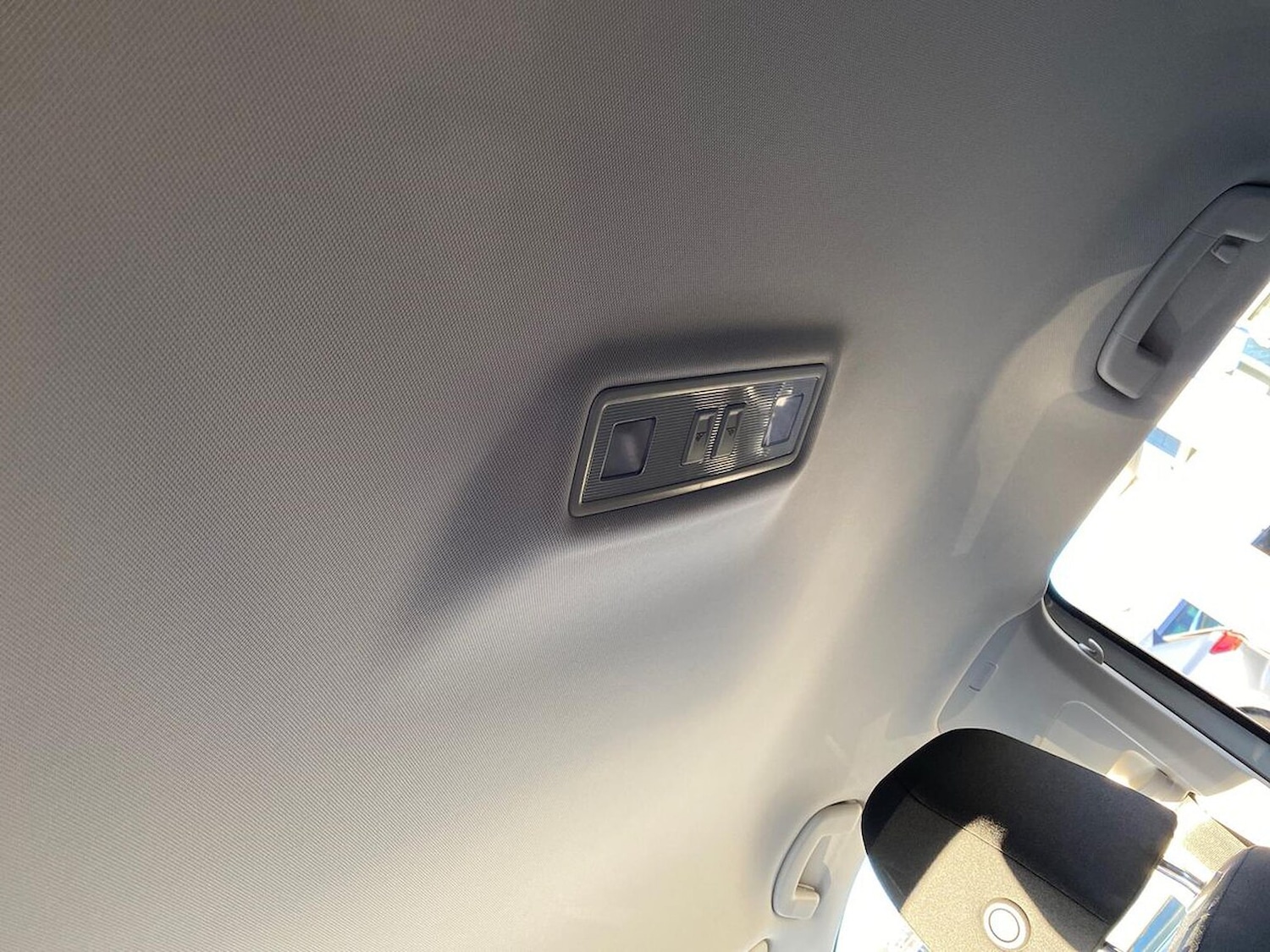 Used Volkswagen T-Roc 2024 for sale - 76785230: Photo 30