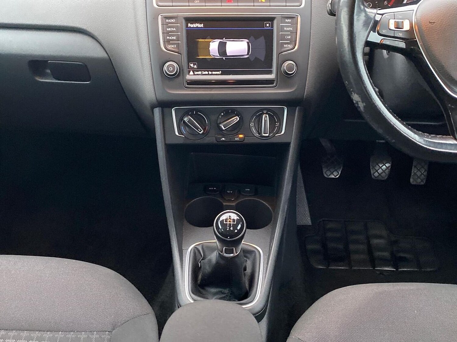 Used Volkswagen Polo 2017 for sale - 76541802: Photo 13