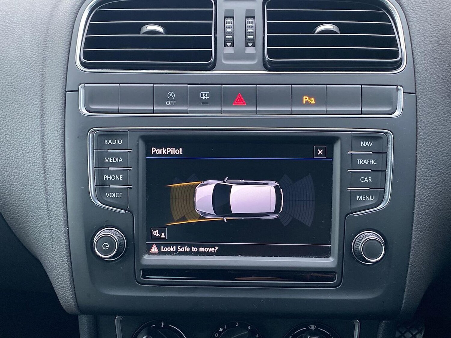 Used Volkswagen Polo 2017 for sale - 76541802: Photo 23