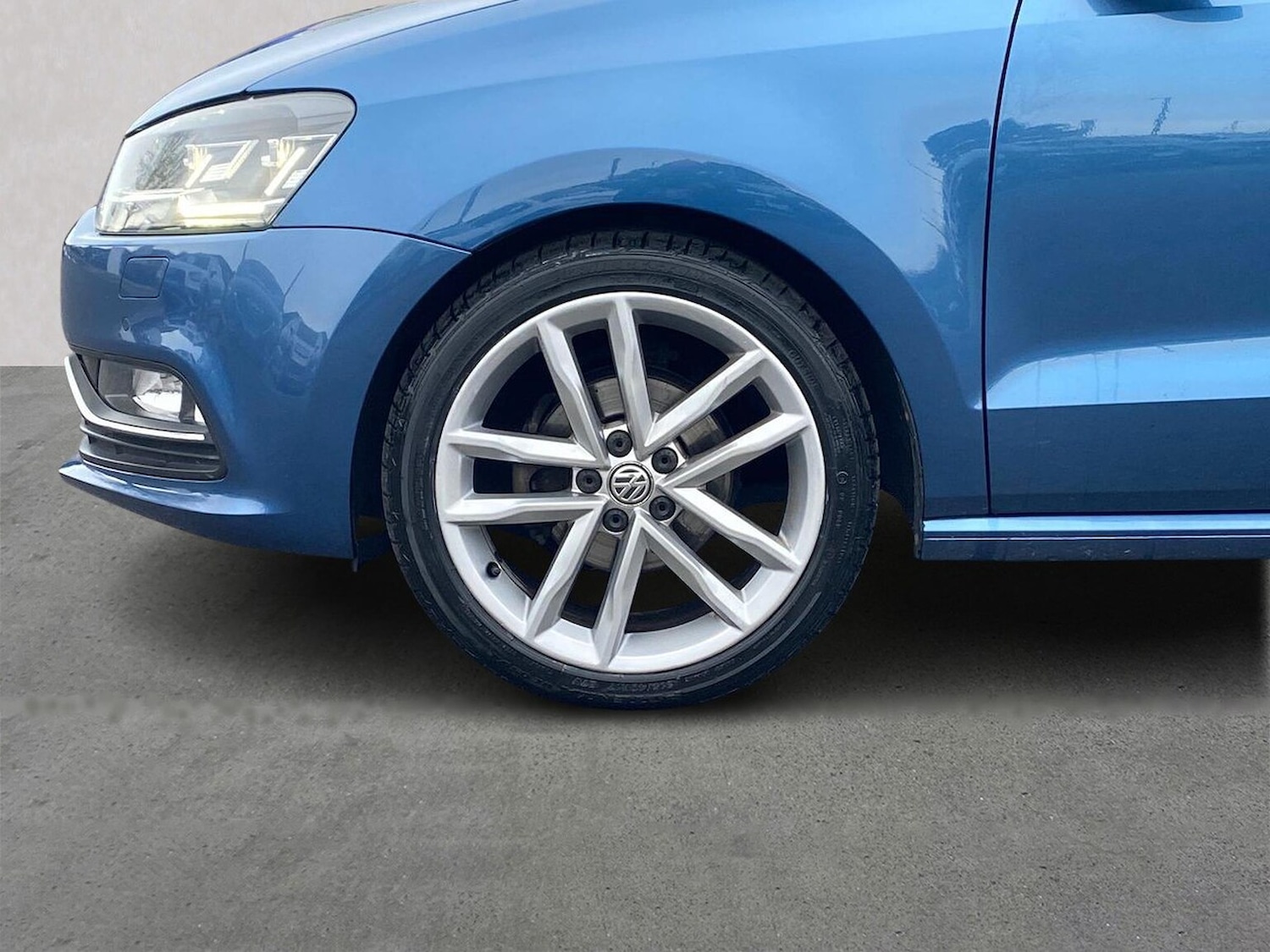 Used Volkswagen Polo 2017 for sale - 76541802: Photo 6