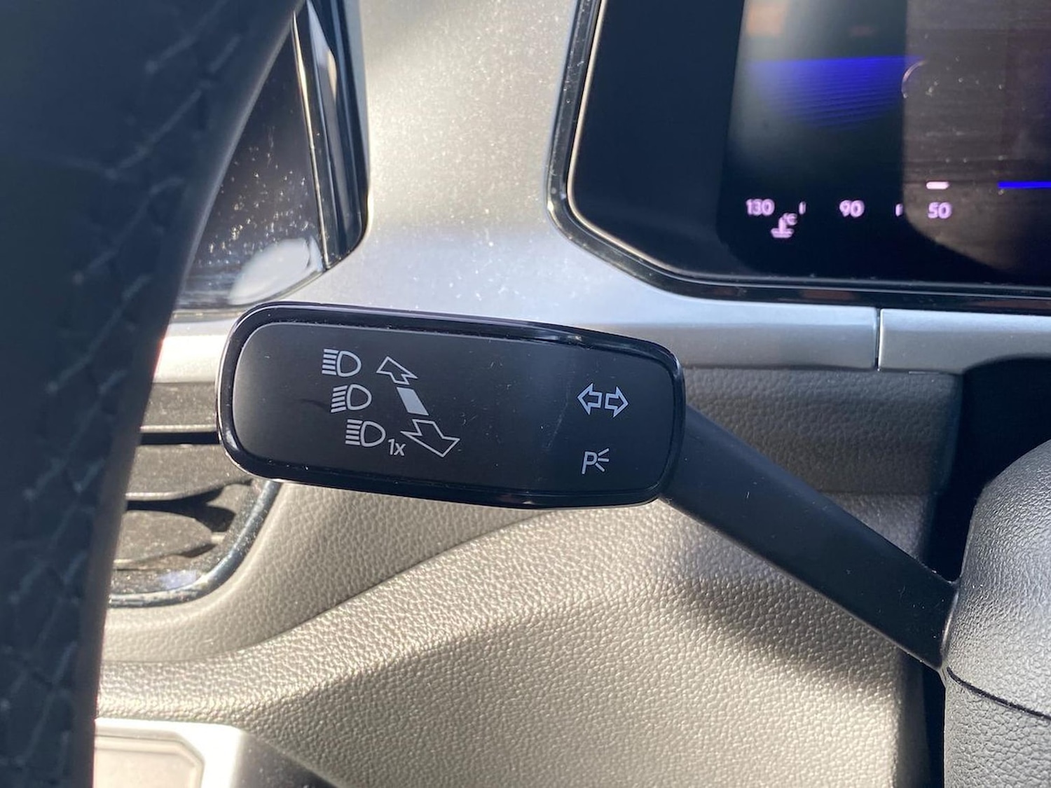 Used Volkswagen T-Roc 2023 for sale - 76681776: Photo 27