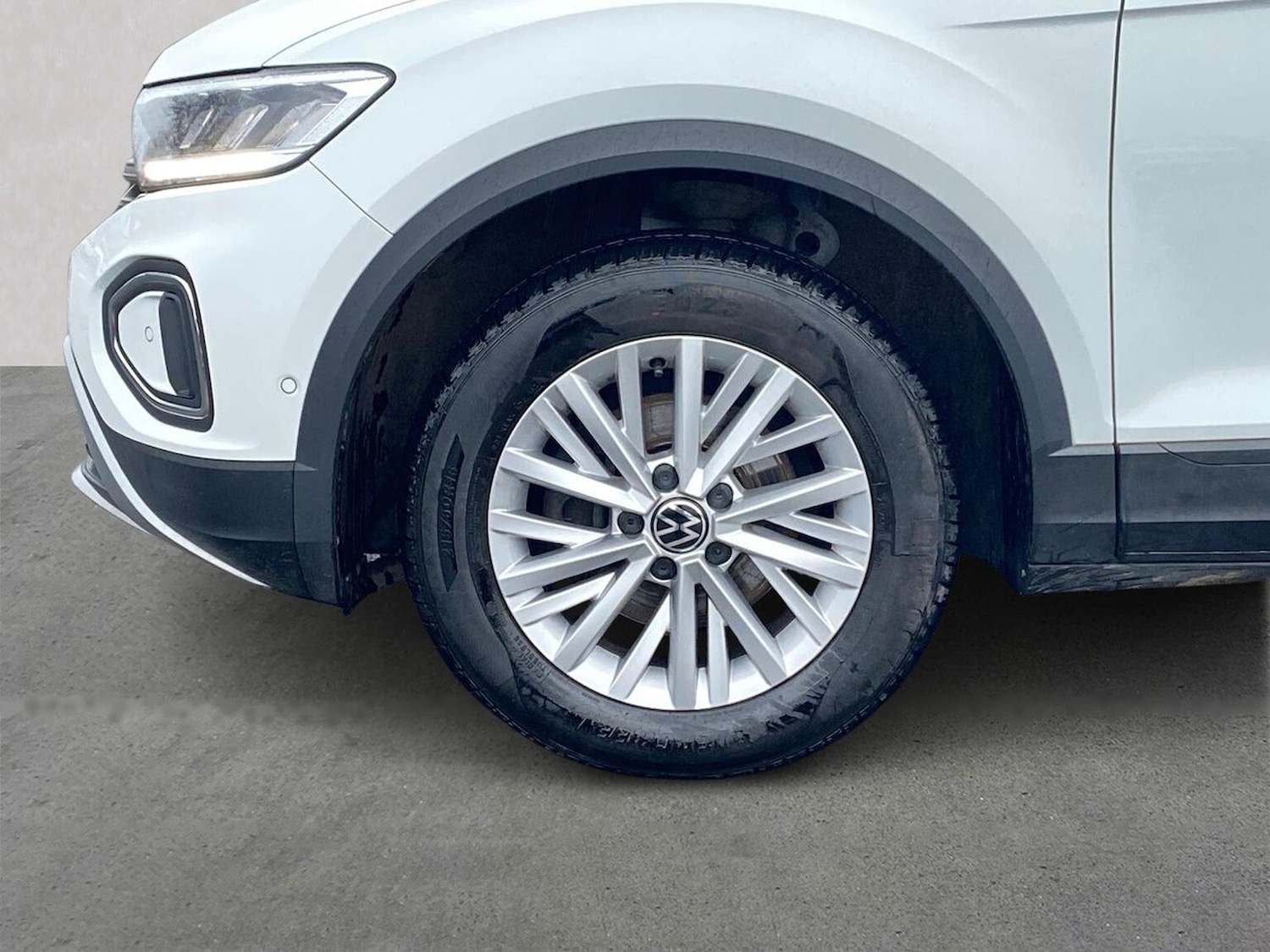 Used Volkswagen T-Roc 2022 for sale - 77896218: Photo 6