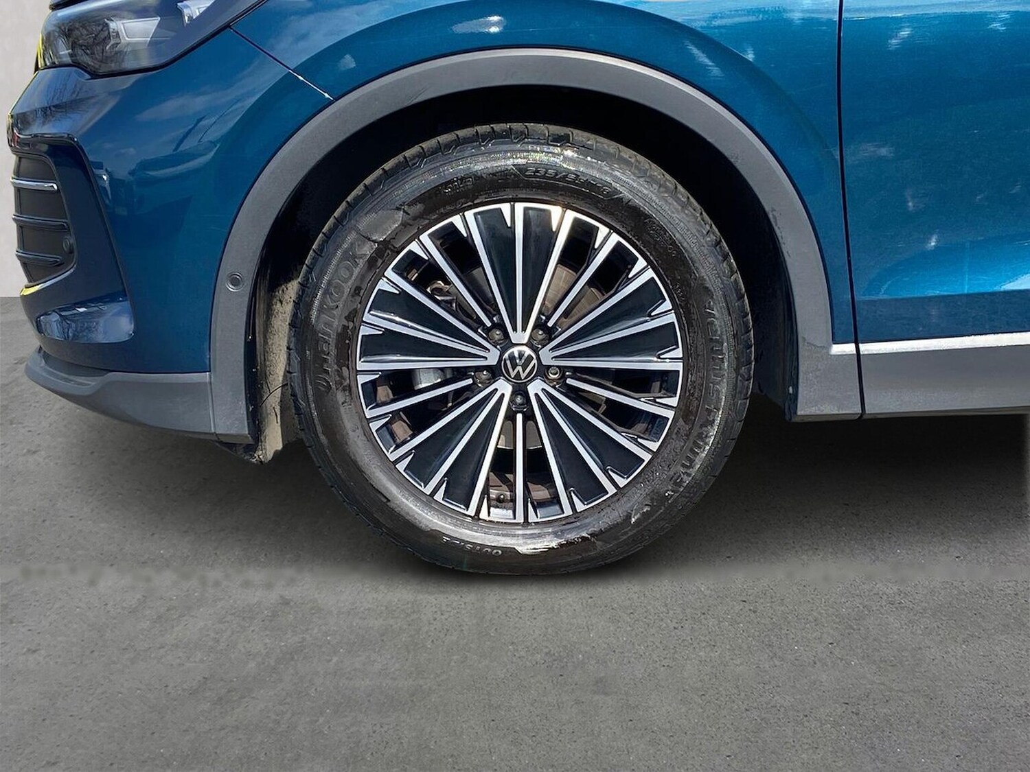 Used Volkswagen Tiguan 2024 for sale - 78195127: Photo 6