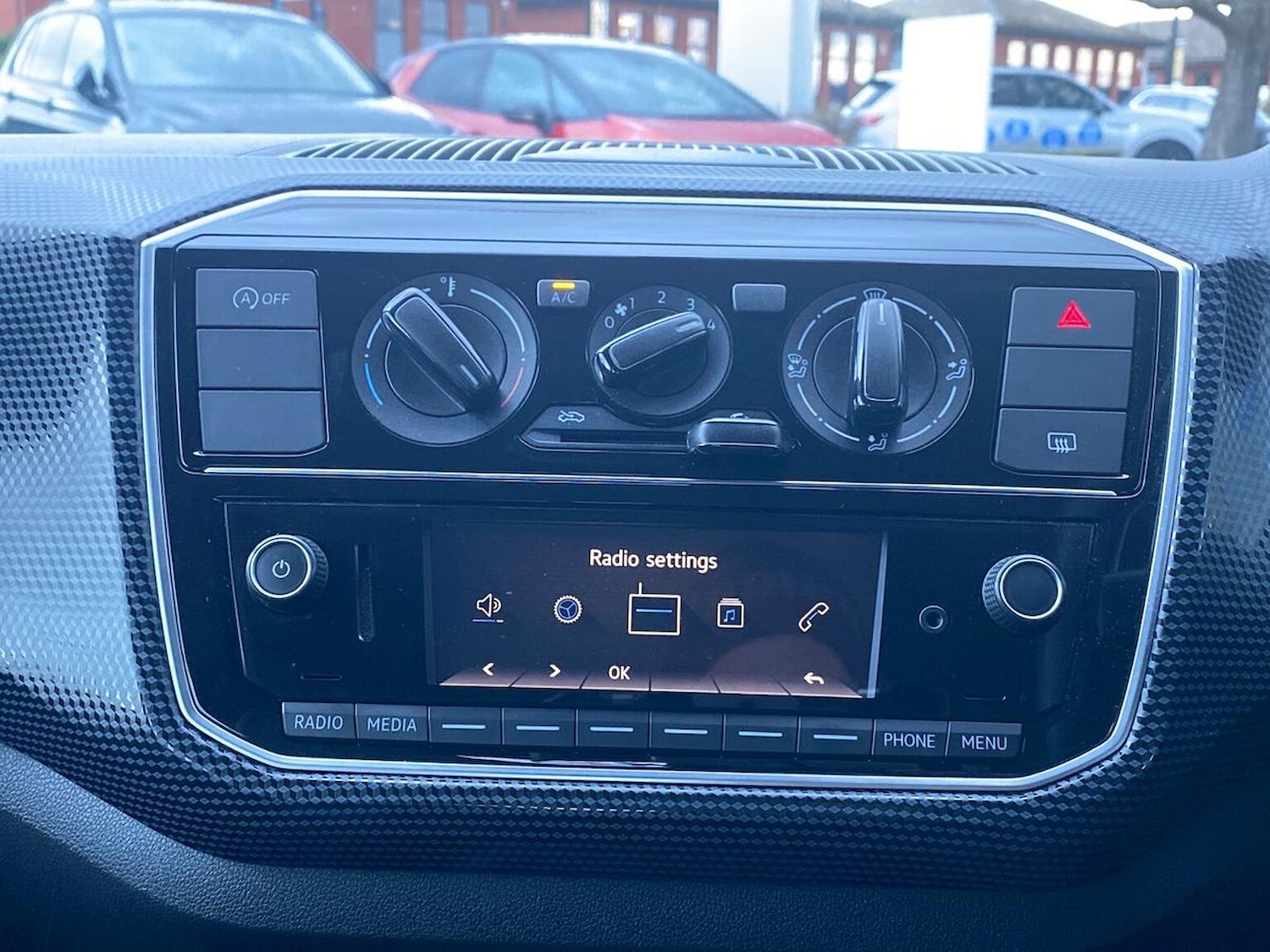 Used Volkswagen up! 2018 for sale - 76699509: Photo 12