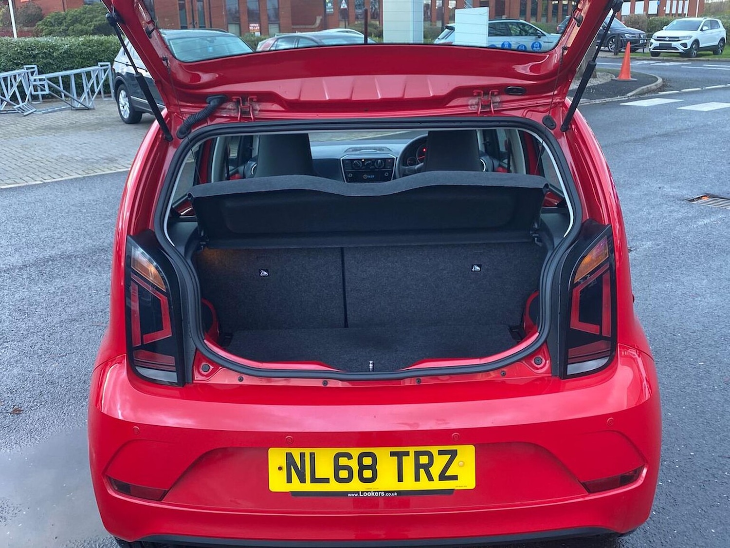 Used Volkswagen up! 2018 for sale - 76699509: Photo 17