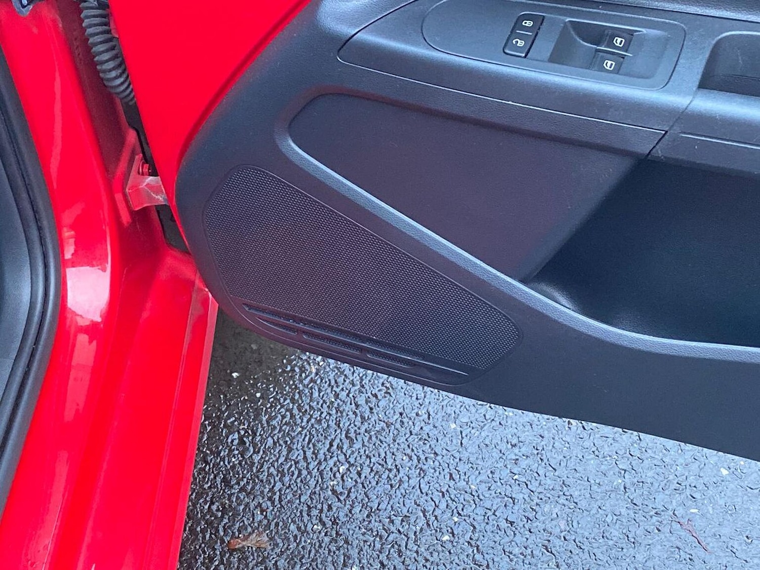 Used Volkswagen up! 2018 for sale - 76699509: Photo 26