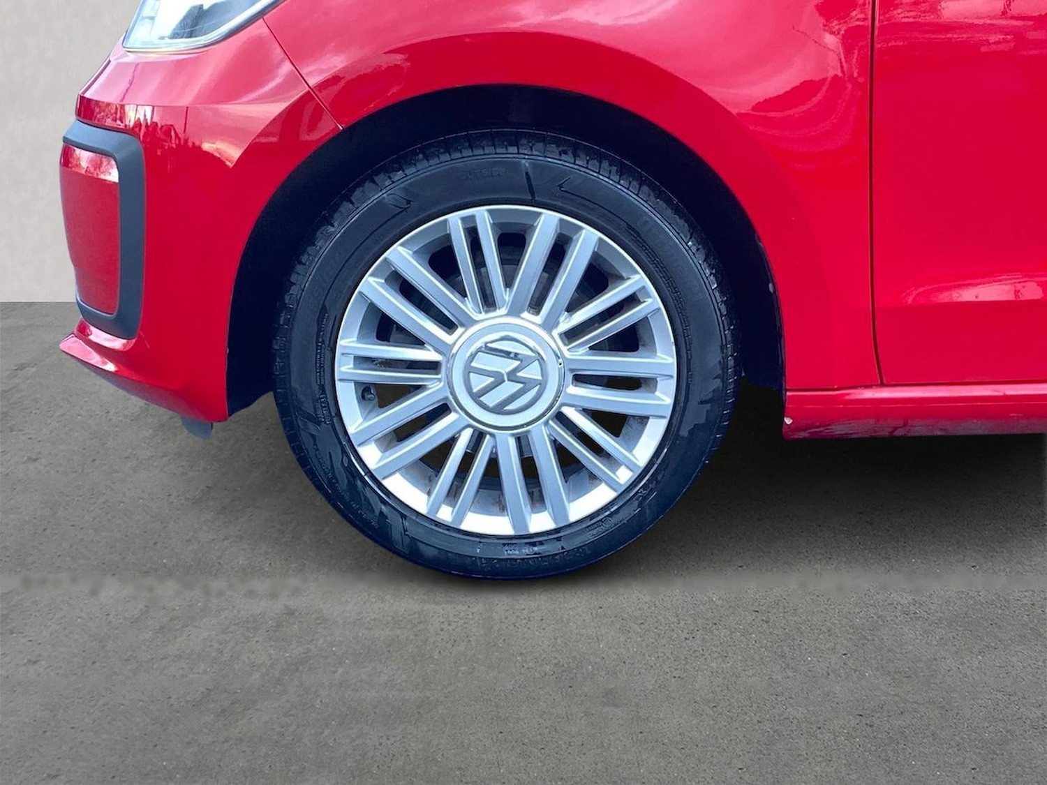 Used Volkswagen up! 2018 for sale - 76699509: Photo 6