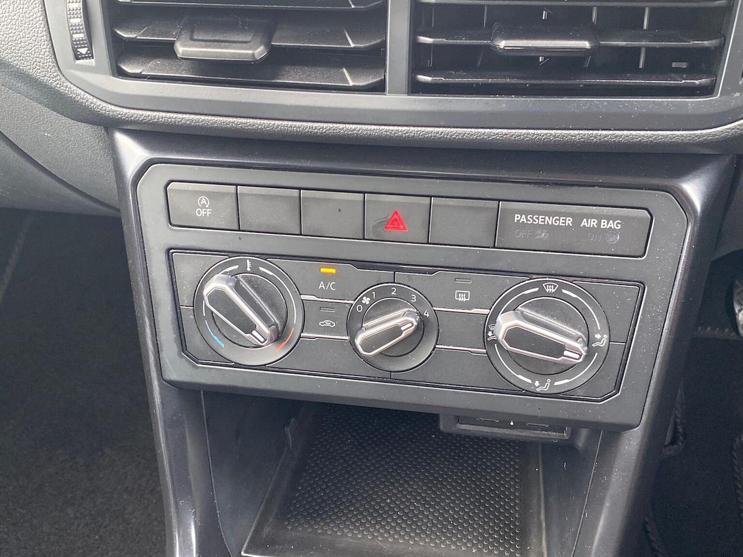 Used Volkswagen T-Cross 2020 for sale - 76313850: Photo 12